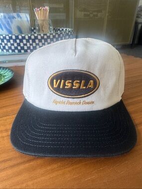 VISSLA Two-Tone Cream Crown Black Bill Embroidered Patch Cap